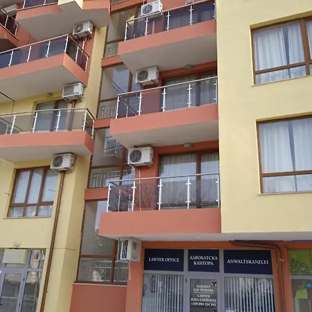 South Larisa Διαμέρισμα Νεσέμπαρ