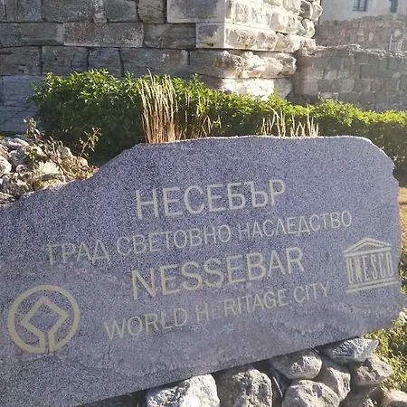 South Larisa Nesebar