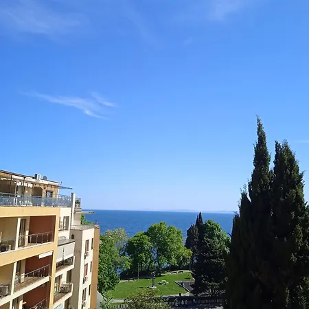 South Larisa * Nesebar